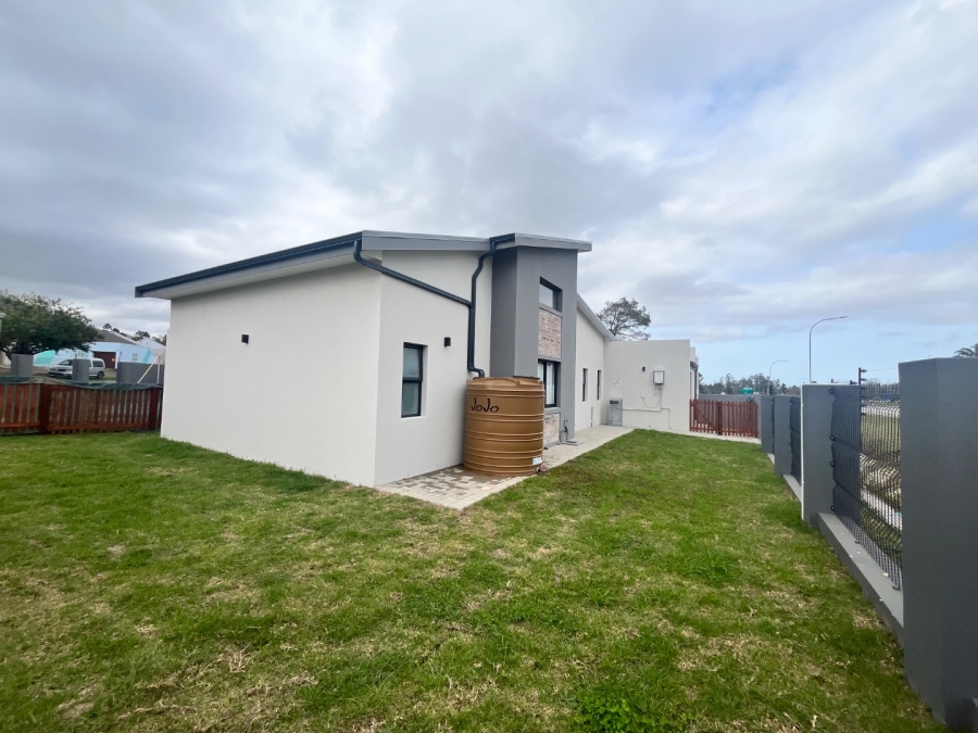 To Let 2 Bedroom Property for Rent in Heatherlands Western Cape